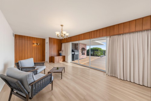 875 Eyremount Drive, West Vancouver, BC 