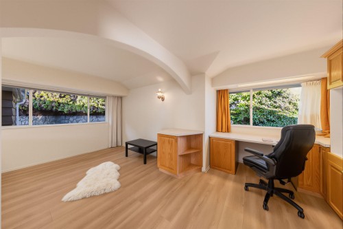 875 Eyremount Drive, West Vancouver, BC 