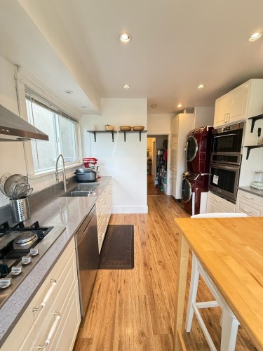 2791 13Th Avenue W, Vancouver, BC 