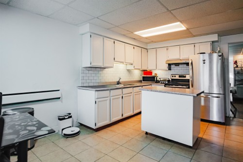 7270 16Th Avenue, Burnaby, BC 