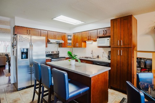 7270 16Th Avenue, Burnaby, BC 