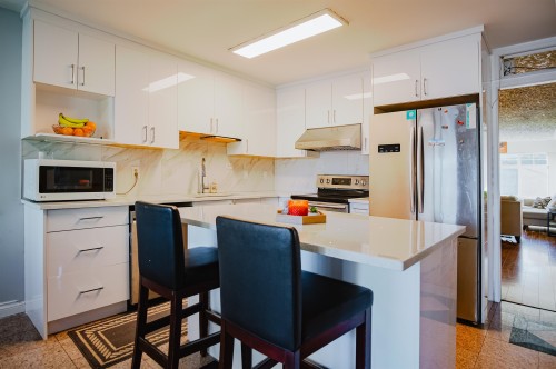 7270 16Th Avenue, Burnaby, BC 