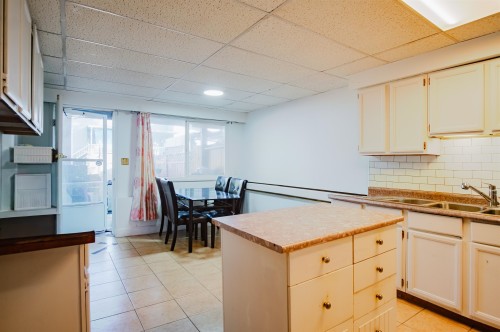 7270 16Th Avenue, Burnaby, BC 