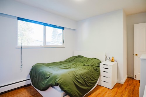 7270 16Th Avenue, Burnaby, BC 