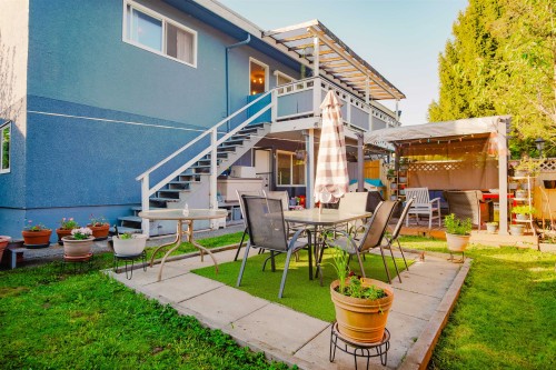 7270 16Th Avenue, Burnaby, BC 