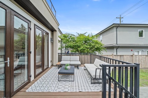4347 9Th Avenue W, Vancouver, BC 