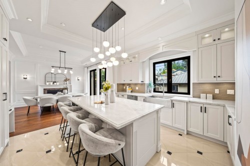 4347 9Th Avenue W, Vancouver, BC 