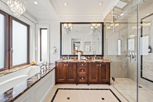4347 9Th Avenue W, Vancouver, BC 