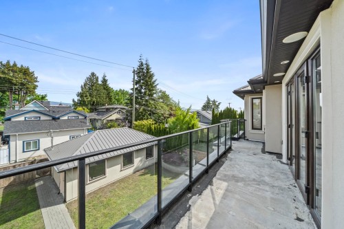 4347 9Th Avenue W, Vancouver, BC 