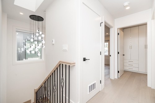 48 57Th Avenue E, Vancouver, BC 