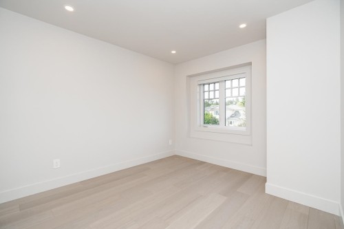 48 57Th Avenue E, Vancouver, BC 