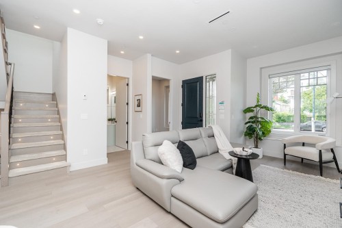 48 57Th Avenue E, Vancouver, BC 