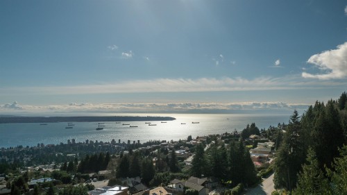 1175 Eyremount Drive, West Vancouver, BC 