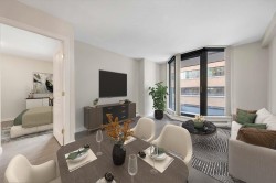 309-1189 Howe Street  Vancouver, BC V6Z 2X4