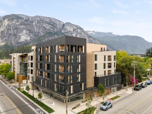402-37994 Second Avenue  Squamish, BC V8B 0C3