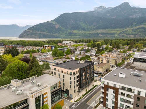 402-37994 Second Avenue, Squamish, BC 