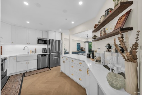 3460 Amberly Place, Vancouver, BC 