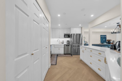 3460 Amberly Place, Vancouver, BC 