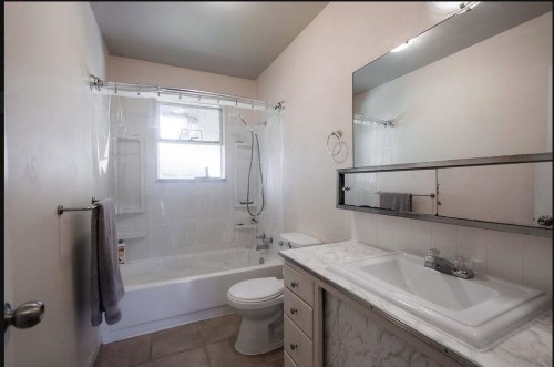 7711 Eperson Road, Richmond, BC 