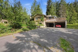 28595 Dewdney Trunk Road Maple Ridge, BC V2W 1M1