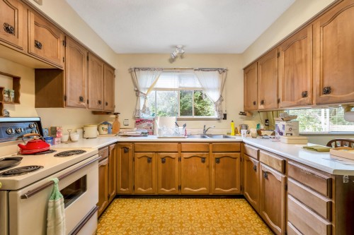 28595 Dewdney Trunk Road, Maple Ridge, BC 