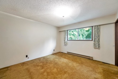 28595 Dewdney Trunk Road, Maple Ridge, BC 