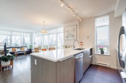 1009-6461 Telford Avenue Burnaby, BC V5H 0B7