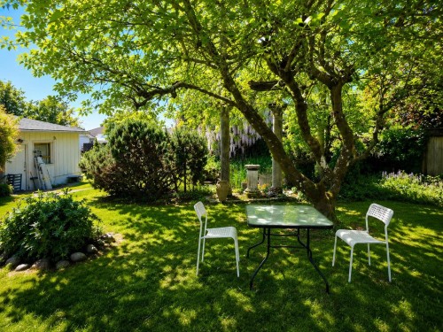810 Rochester Avenue, Coquitlam, BC 