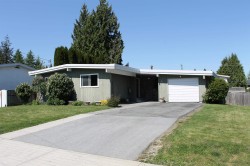 755 Adiron Avenue  Coquitlam, BC V3J 4K1