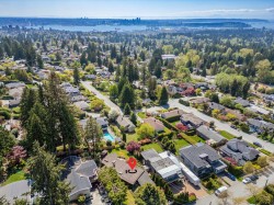 241 Balmoral Road W North Vancouver, BC V7N 2T9