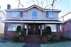 122 43rd Avenue W Vancouver, BC V5Y 2T7