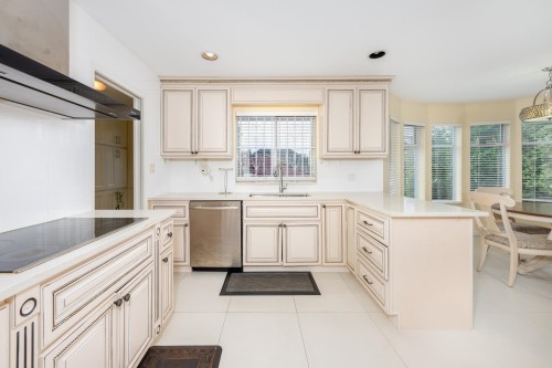 122 43Rd Avenue W, Vancouver, BC 