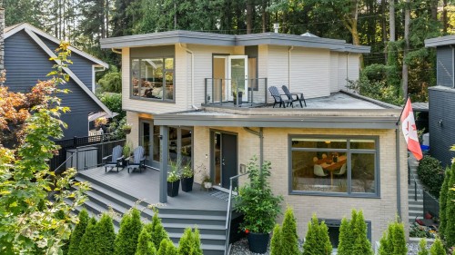 2025 Mackay Avenue, North Vancouver, BC 