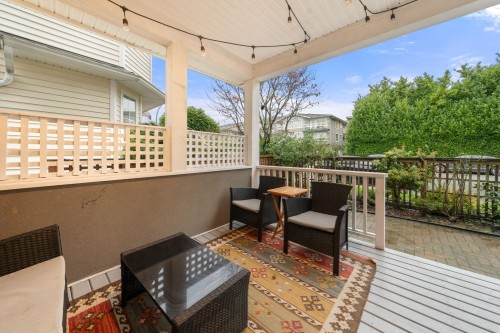1263 16Th Street W, North Vancouver, BC 