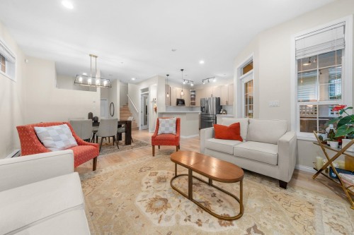 1263 16Th Street W, North Vancouver, BC 
