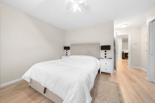 1263 16Th Street W, North Vancouver, BC 