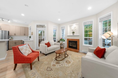 1263 16Th Street W, North Vancouver, BC 