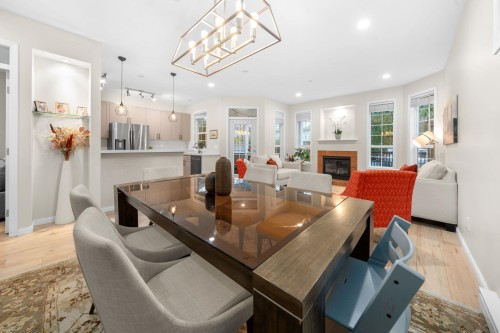 1263 16Th Street W, North Vancouver, BC 