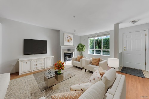127-6588 Southoaks Crescent  Burnaby, BC V5E 4K1