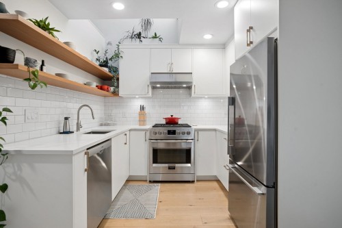 2421 Trafalgar Street, Vancouver, BC 