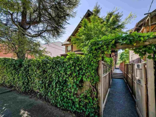 2421 Trafalgar Street, Vancouver, BC 