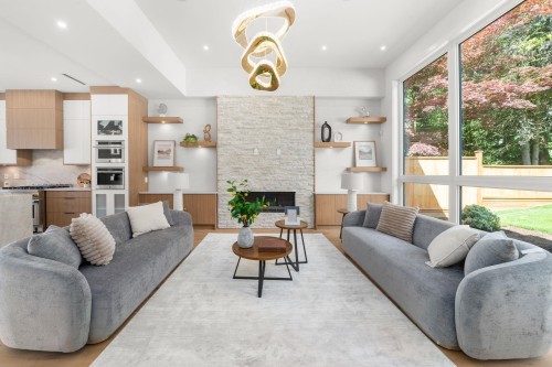 1511 Burrill Avenue, North Vancouver, BC 