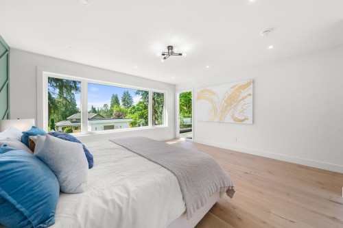1511 Burrill Avenue, North Vancouver, BC 