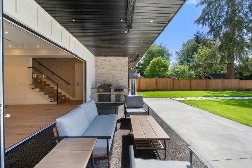 1511 Burrill Avenue, North Vancouver, BC 