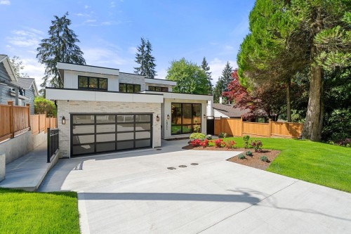 1511 Burrill Avenue, North Vancouver, BC 