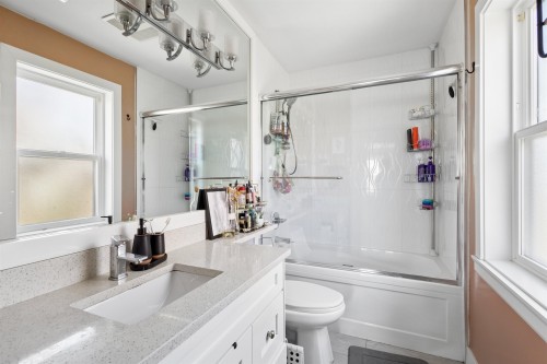 1468 21St Avenue E, Vancouver, BC 