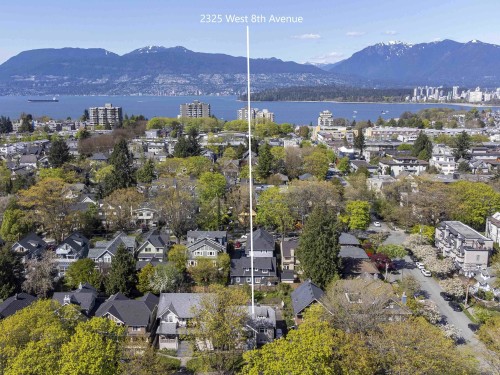 2325 8Th Avenue W, Vancouver, BC 