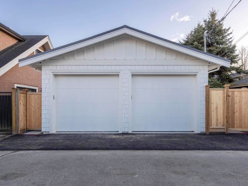 2-3919 18Th Avenue W, Vancouver, BC 