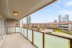 324-4373 Halifax Street Burnaby, BC V5C 5Z2