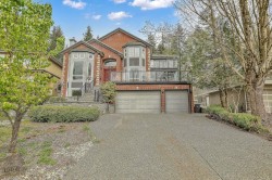 1567 Topaz Court  Coquitlam, BC V3E 2Z9